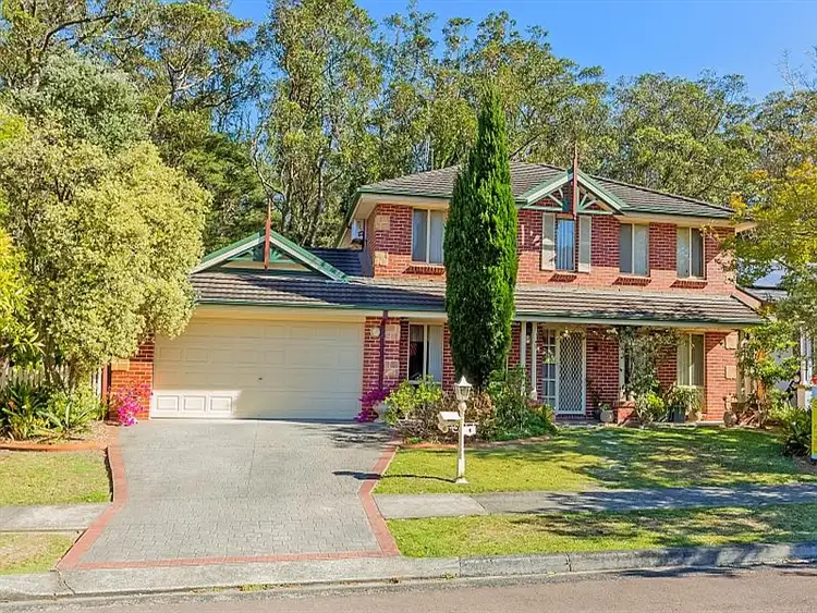 4 Manooka Rd, Point Clare NSW