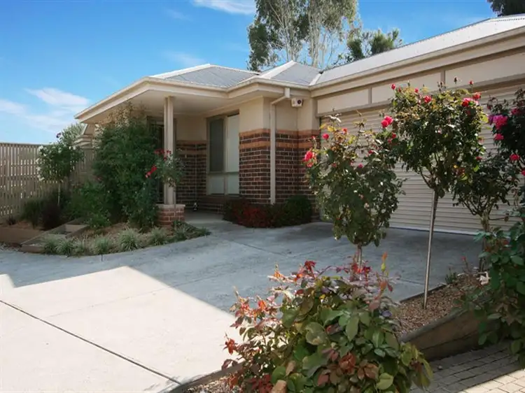 3/7-9 Sacha Ct, Yarra Glen VIC