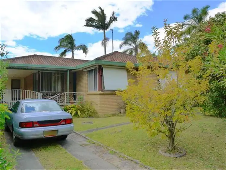 32 Golden Ave, Point Clare NSW