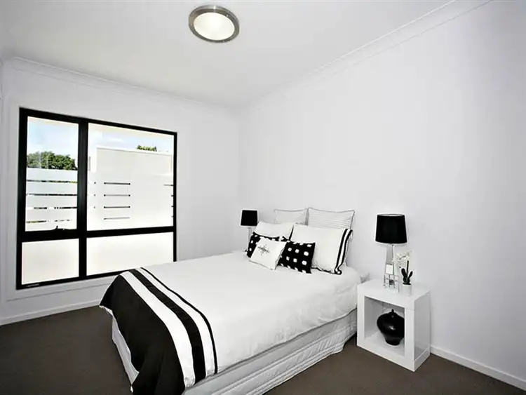 Seventh view of Homely townhouse listing, 4/29 Eversley Tce, Yeronga QLD