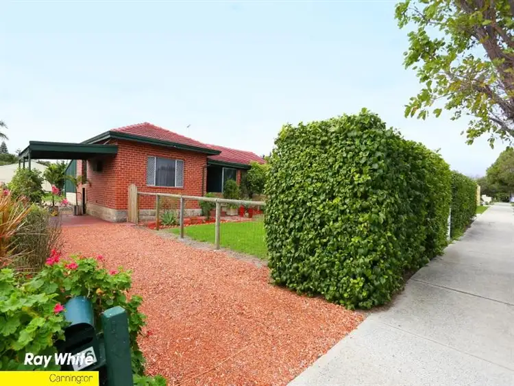 16 Eudoria St, Gosnells WA