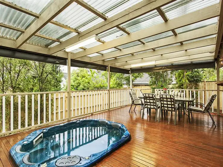 38 Valepark Dr, Donvale VIC