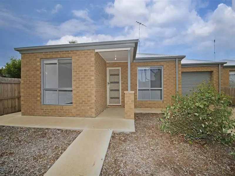 Main view of Homely townhouse listing, 1/15 Burnside Rd, Bannockburn VIC