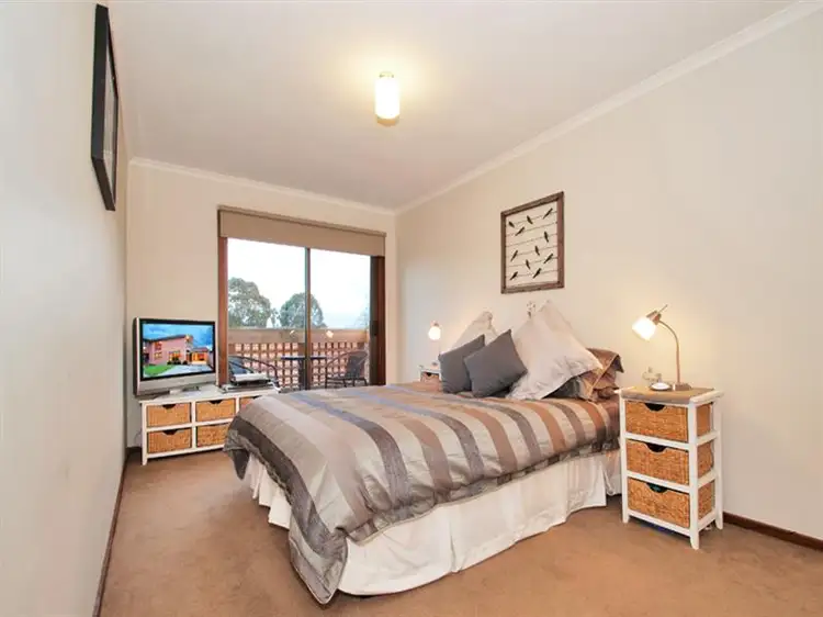 Fifth view of Homely unit listing, Unit 3, 303 MT DANDENONG Rd, Croydon VIC