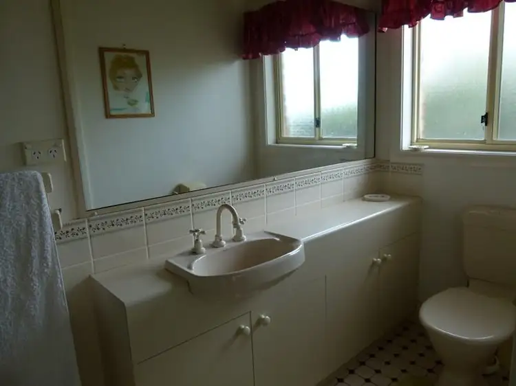 Fifth view of Homely house listing, 3 Hettie Pl, Forbes NSW