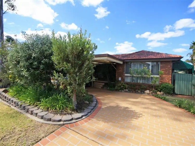 7 Gazelle St, Glenfield NSW