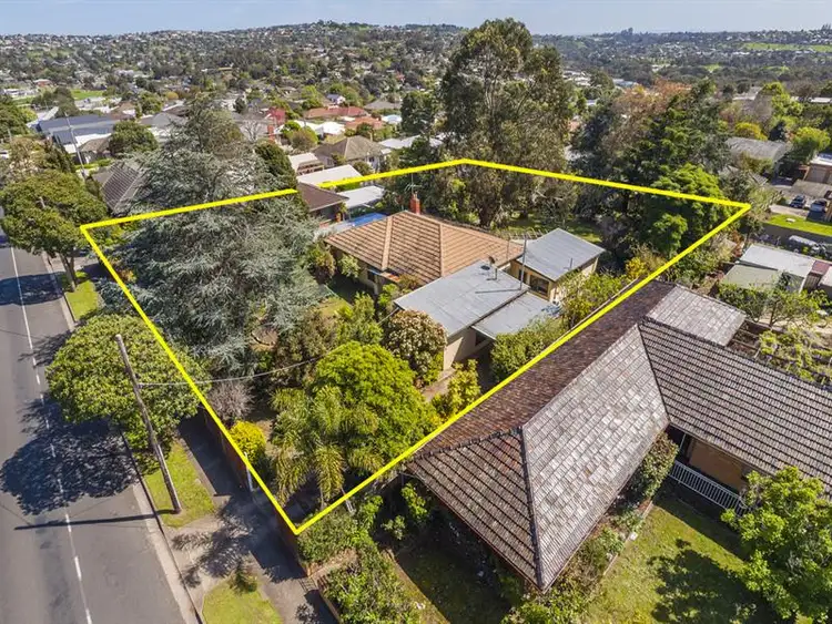 Second view of Homely house listing, 152-154 Roslyn Rd, Belmont VIC
