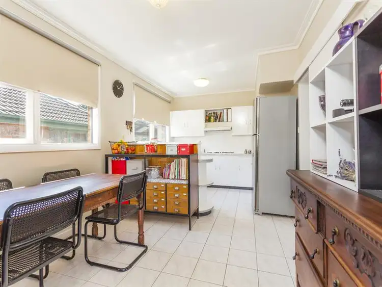 Fourth view of Homely house listing, 1 Trevor Ct, Herne Hill VIC