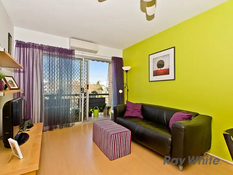 Second view of Homely unit listing, 3/21 Edmondstone St, Newmarket QLD