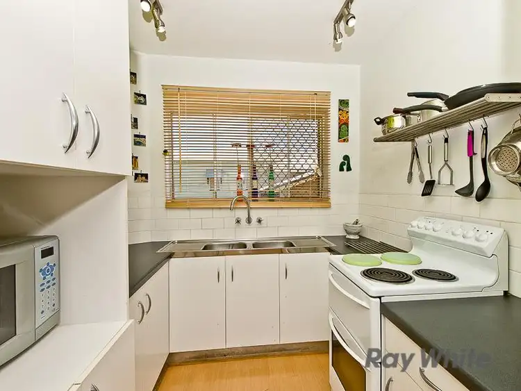 Fourth view of Homely unit listing, 3/21 Edmondstone St, Newmarket QLD