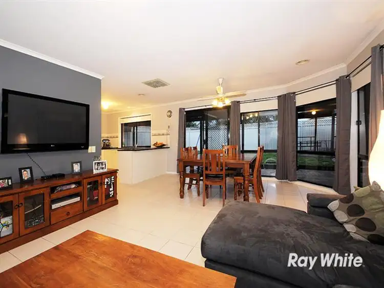 Sixth view of Homely house listing, 4 Oakmont Pl, Cranbourne West VIC