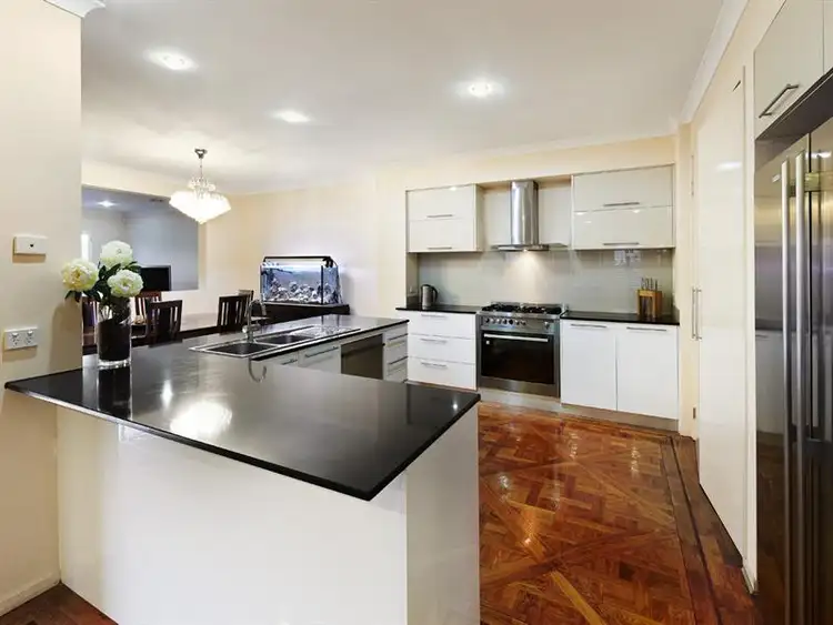 Second view of Homely house listing, 15 Terrigal St, Chadstone VIC