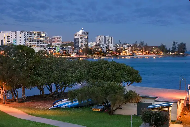 Unit 11 'Kabi' 13 Landsborough Parade, Golden Beach QLD 4551