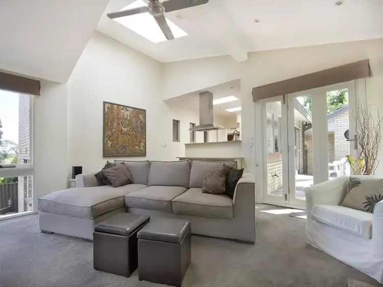 Second view of Homely house listing, 8 Duneba Pl, Frenchs Forest NSW