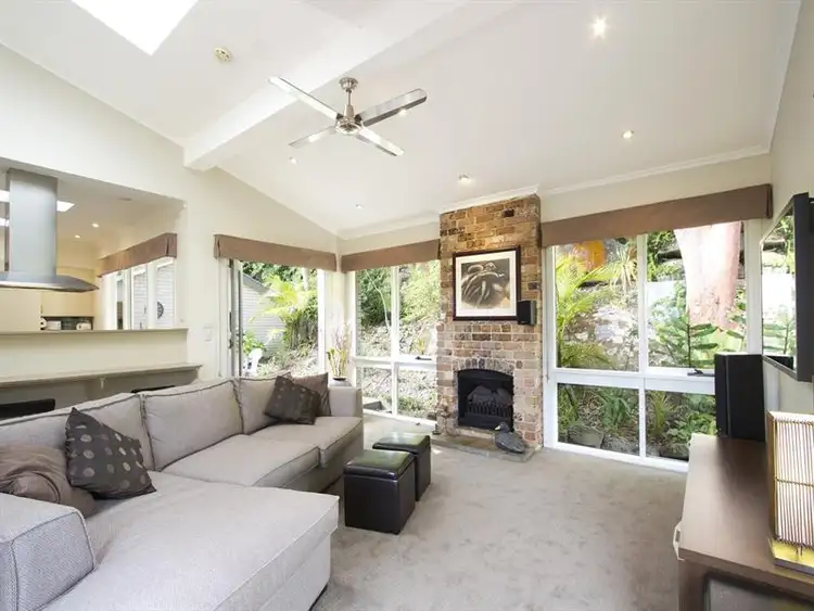 Fourth view of Homely house listing, 8 Duneba Pl, Frenchs Forest NSW