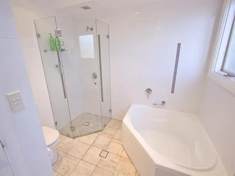 Seventh view of Homely house listing, 8 Duneba Pl, Frenchs Forest NSW