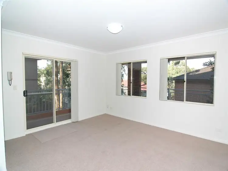 Third view of Homely unit listing, 2/5-7 May St, Hornsby NSW