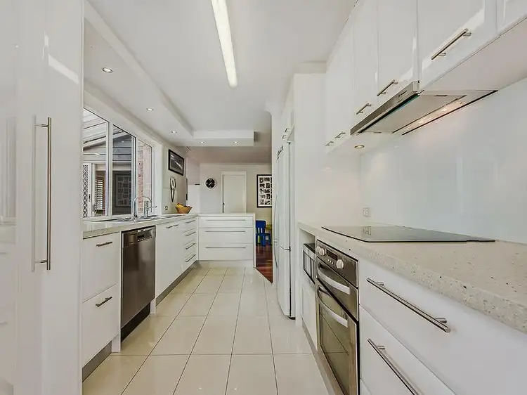 25 Bob Barnard Dr, Tugun QLD