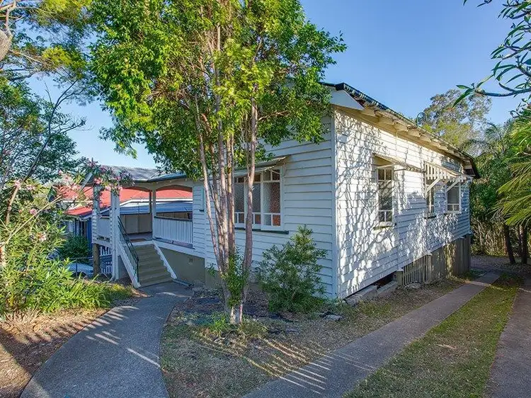 36 Banks St, Newmarket QLD