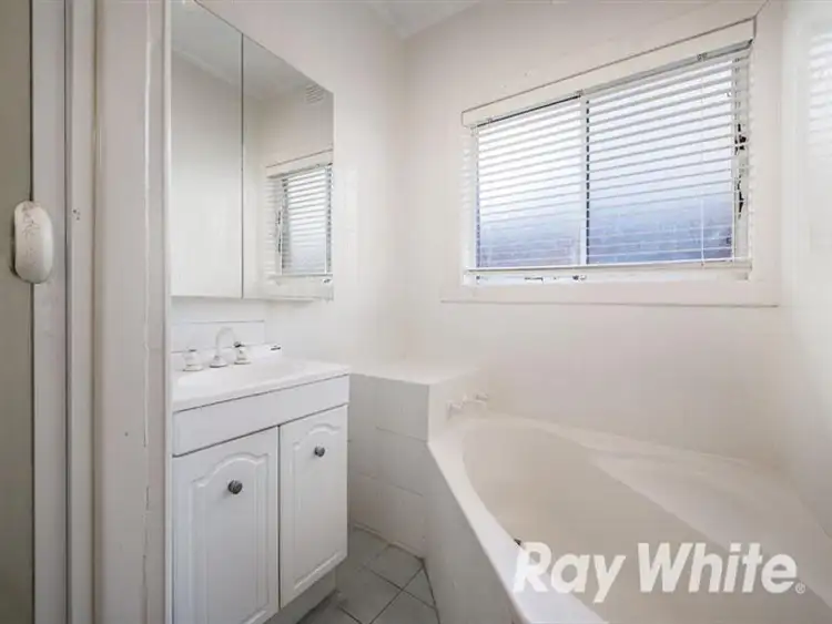 Sixth view of Homely house listing, 3 Everglade Ave, Forest Hill VIC