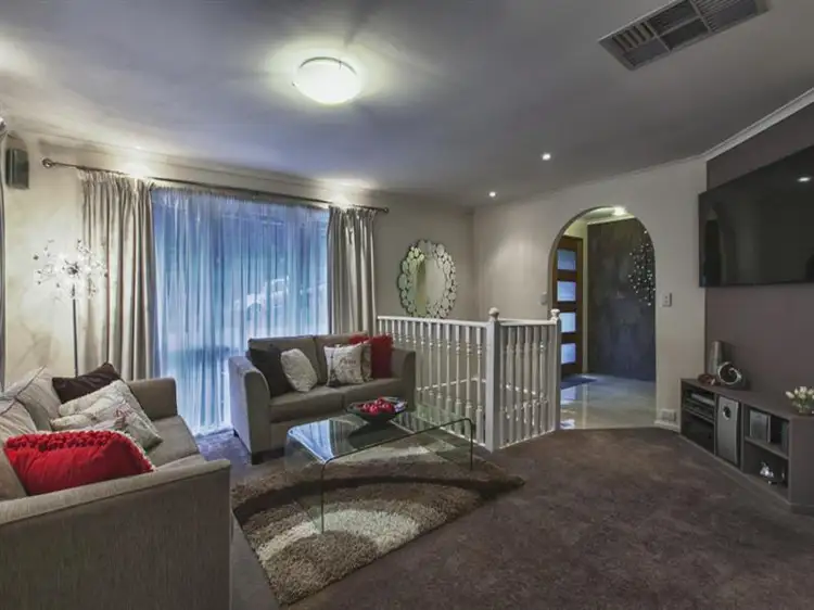 Second view of Homely house listing, 8 Elgata Ct, Diamond Creek VIC
