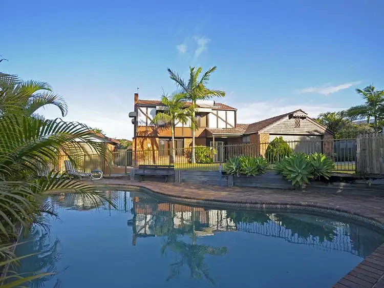 13 Bunya Pl, Palm Beach QLD