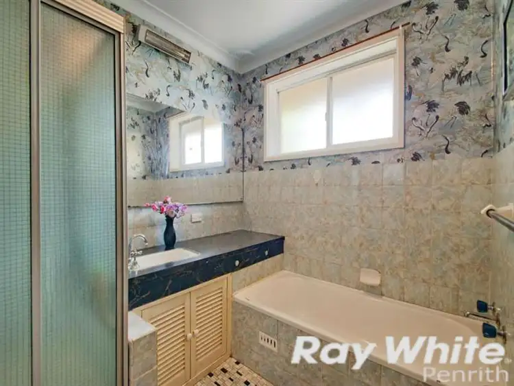 Fifth view of Homely house listing, 32 Westmont Dr, South Penrith NSW