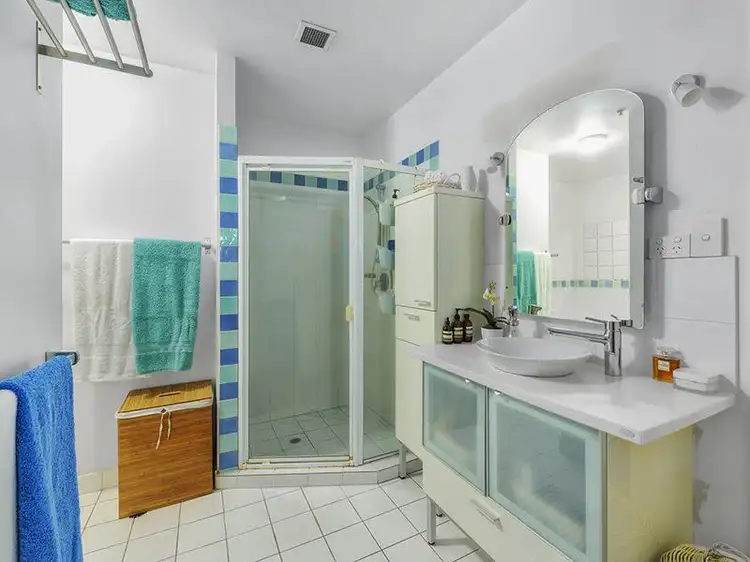 Seventh view of Homely apartment listing, 15/110 Macquarie Street, Teneriffe QLD 4005