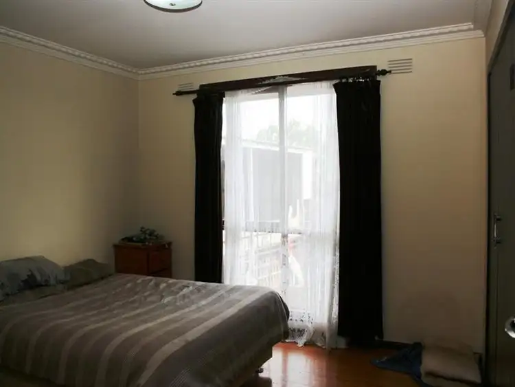Fourth view of Homely house listing, 1 Gillespie Rd, St Albans VIC