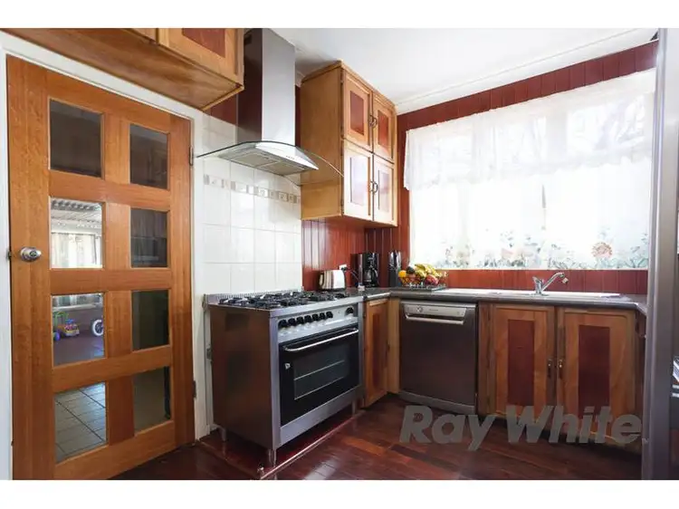 13 Regan St, Coolbellup WA
