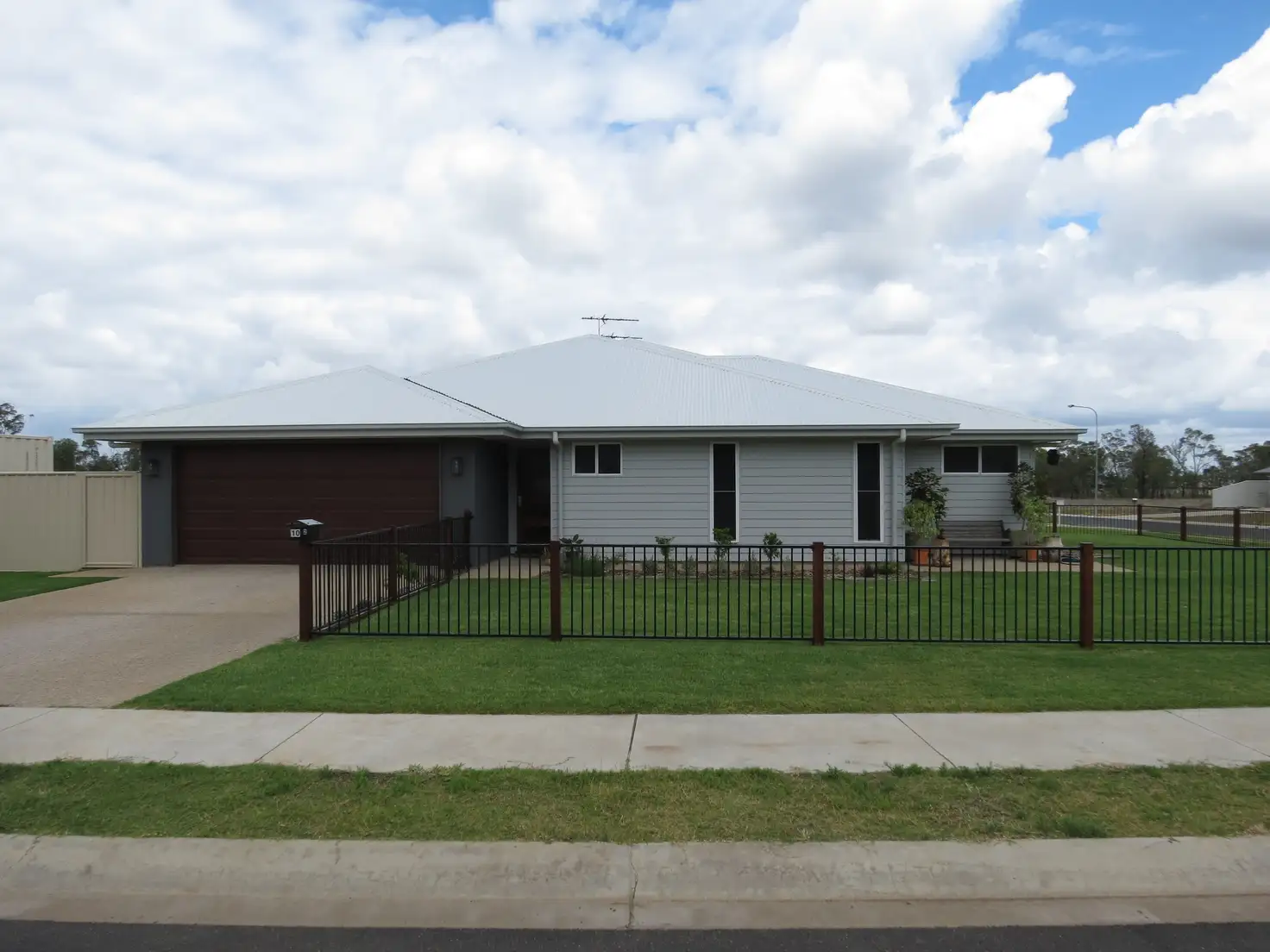 Main view of Homely house listing, 2/10 Milliken, Emerald QLD 4720