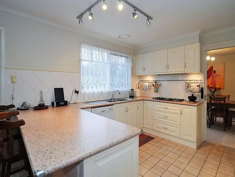 Sixth view of Homely house listing, 32 Highfield Ave, Warranwood VIC