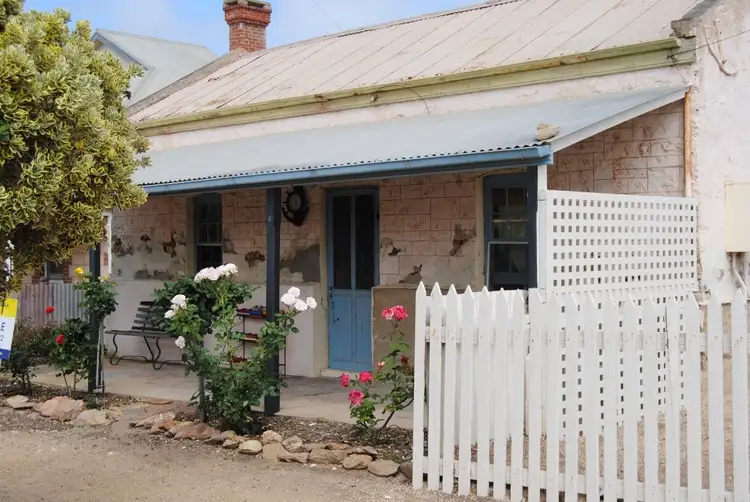 Second view of Homely house listing, 4 Lawhill Street, Port Victoria SA 5573