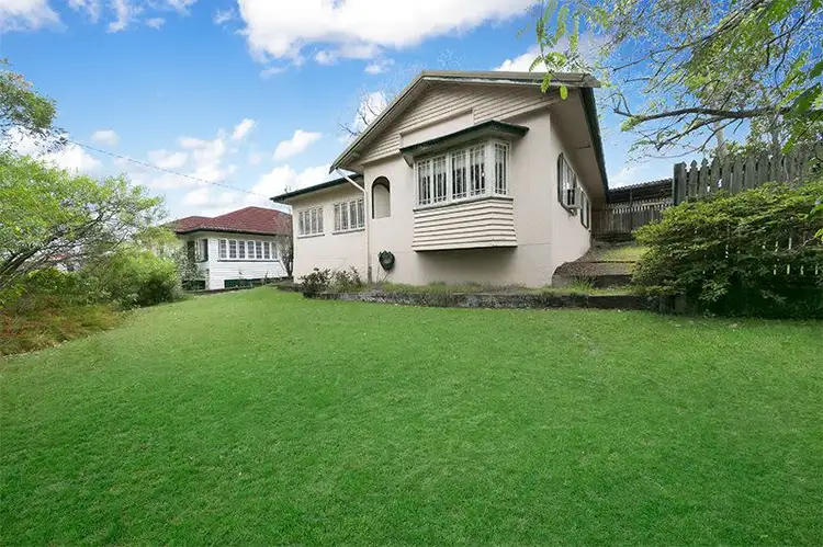 38 Procyon Street, Coorparoo QLD 4151