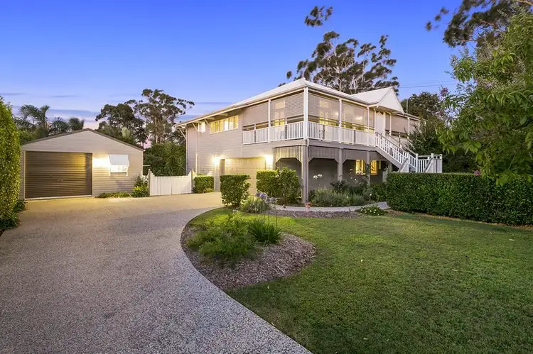 10 Birdwood Road, Birkdale QLD 4159