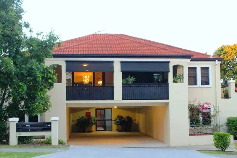 Main view of Homely unit listing, 5/35 Pine Street, Bulimba QLD 4171