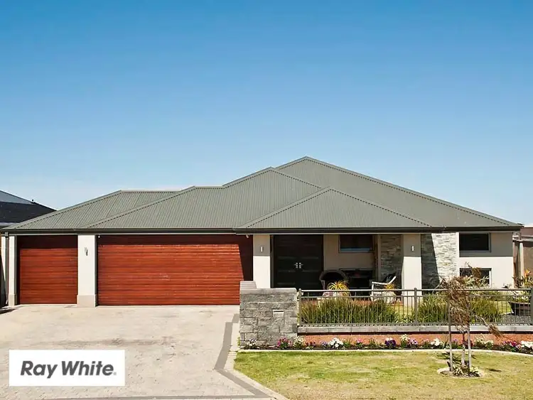 4 Soho Brace, Ellenbrook WA 6069