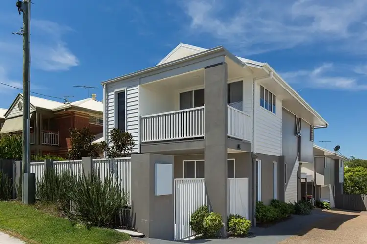 1/24 Bindaree Street, Greenslopes QLD 4120