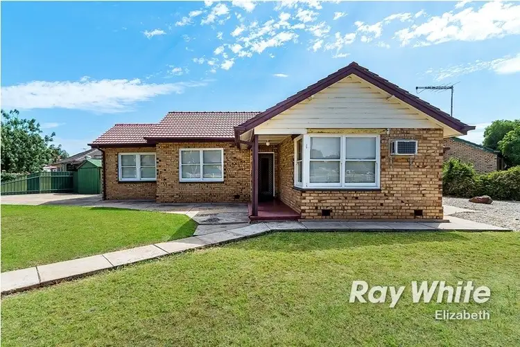 19 Bedchester Road, Elizabeth North SA 5113