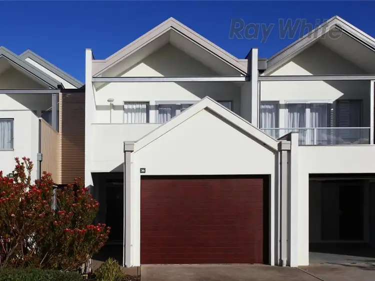 36/9 Greg Norman Drive, Sanctuary Lakes VIC 3030