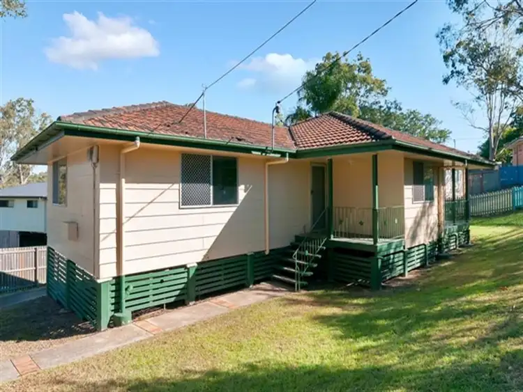 2 Regan Court, Riverview QLD 4303
