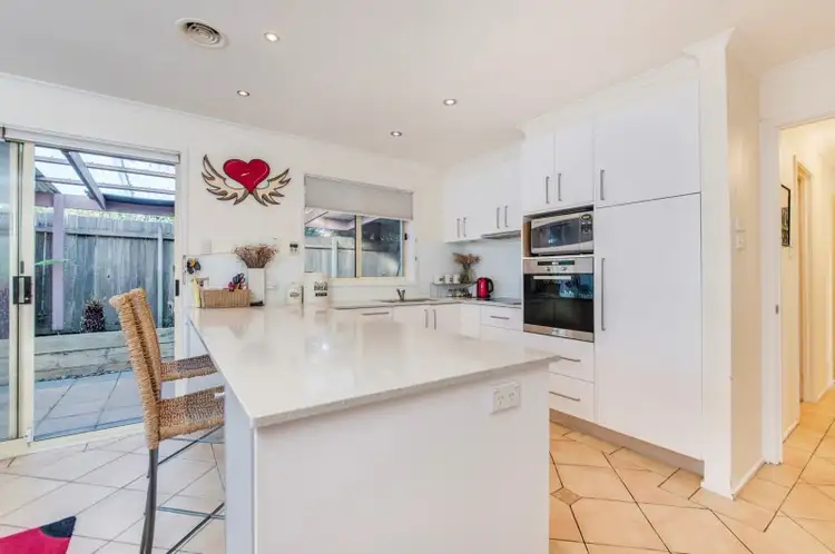 4 Allen Place, Holt ACT 2615