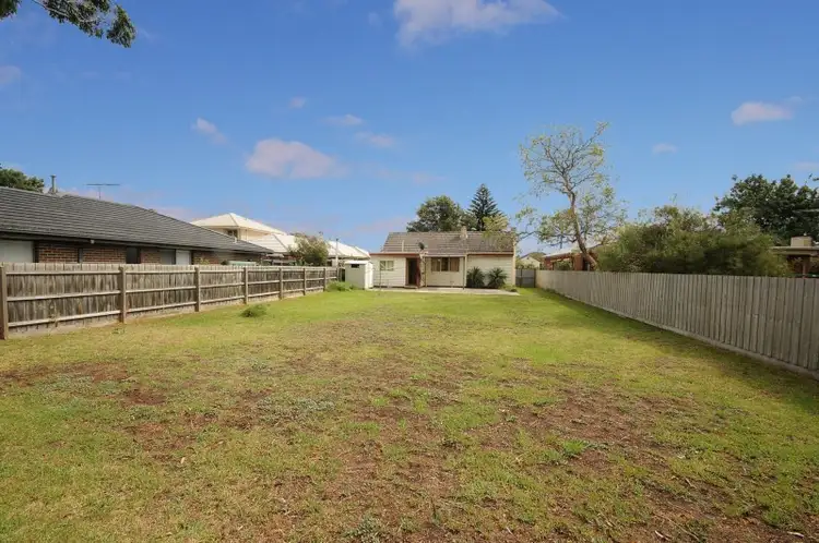 6 Derby Parade, Bonbeach VIC 3196