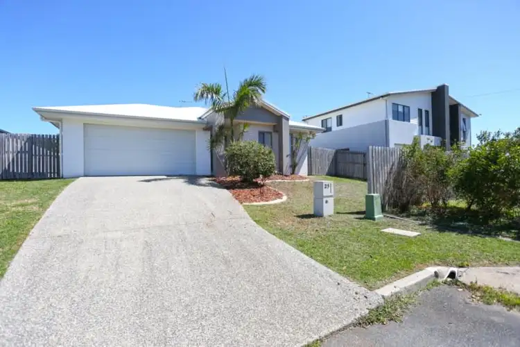 25 Halifax Place, Rural View QLD 4740