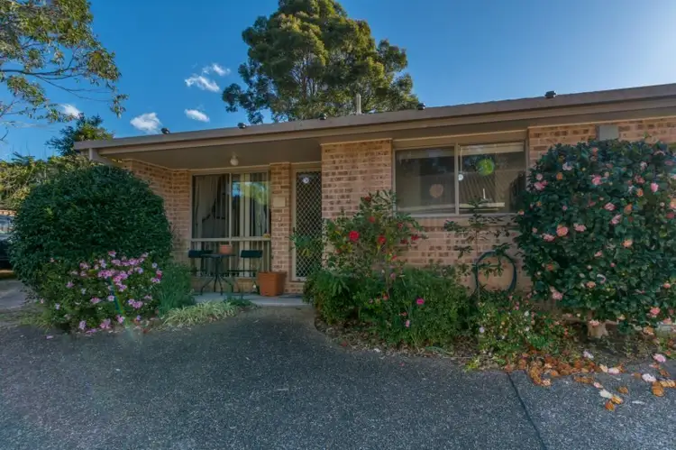 3/6 Carisbrooke Close, Bomaderry NSW 2541