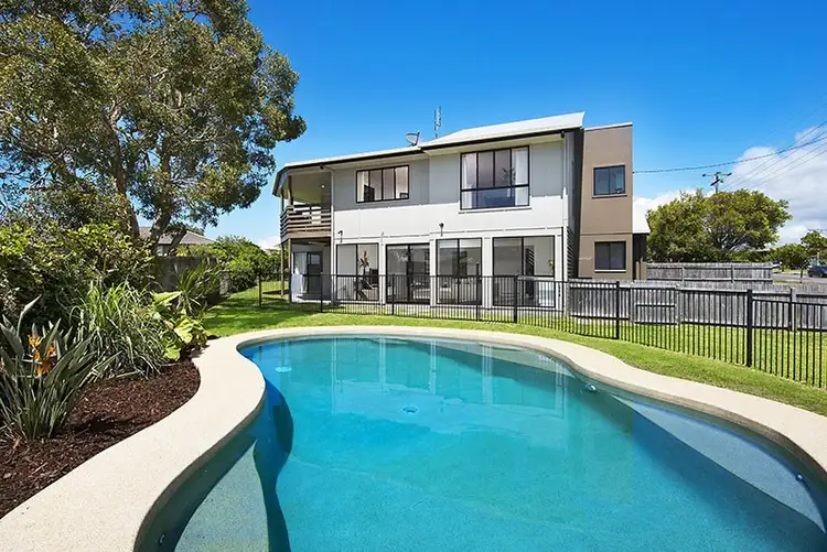 3 Coonowrin Street, Dicky Beach QLD 4551