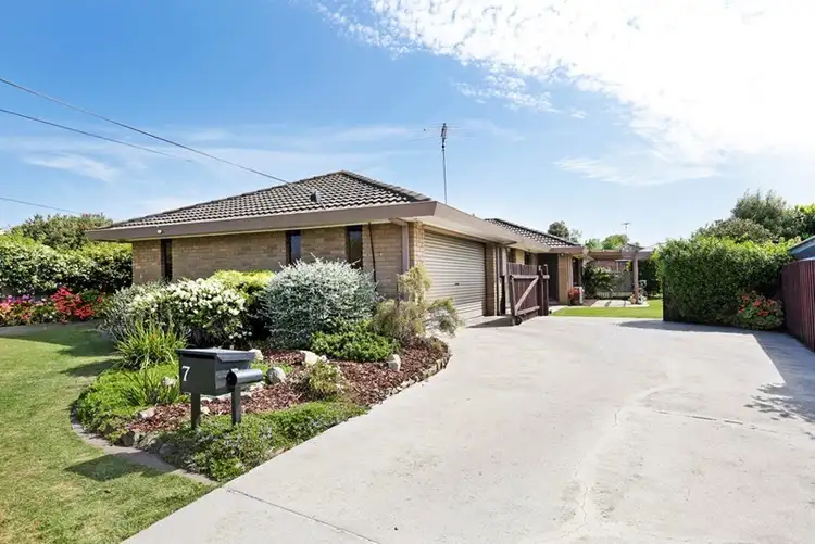 7 Pinoak Court, Highton VIC 3216