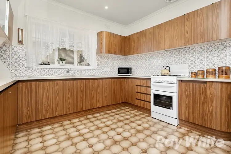 Sixth view of Homely house listing, 1 Bradstreet Road, Mount Waverley VIC 3149
