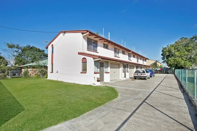 Main view of Homely unit listing, 3/42 Ronald Street, Wynnum QLD 4178