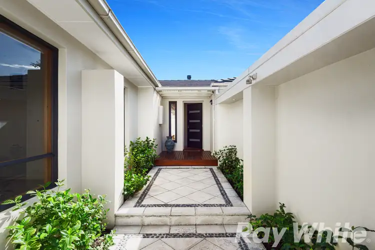 Main view of Homely unit listing, 2/9 Donald Street, Highett VIC 3190